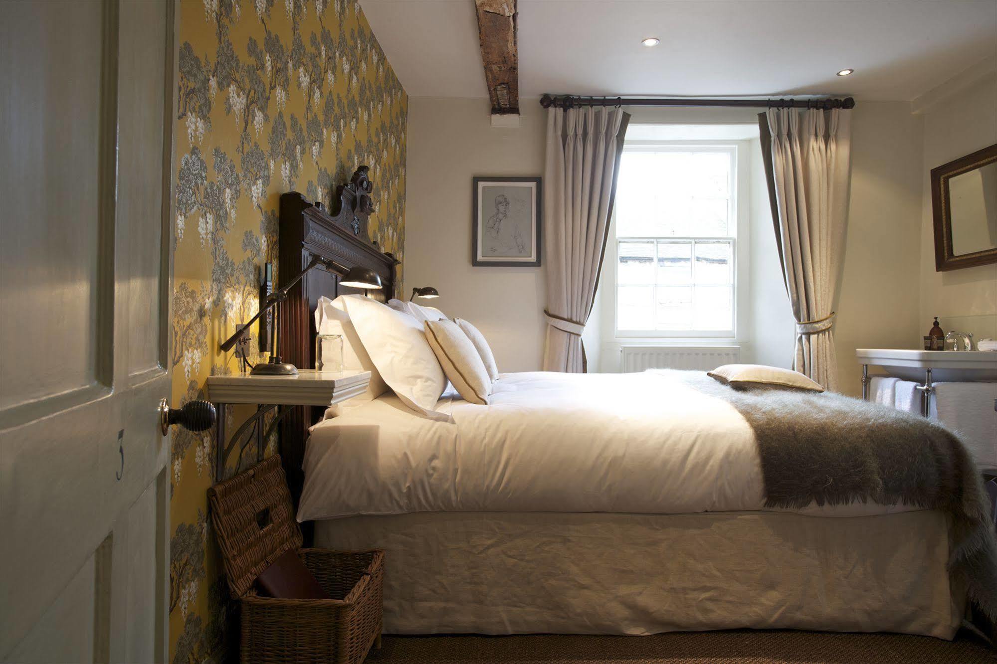 Bourton-on-the-Water The Wheatsheaf Inn מראה חיצוני תמונה